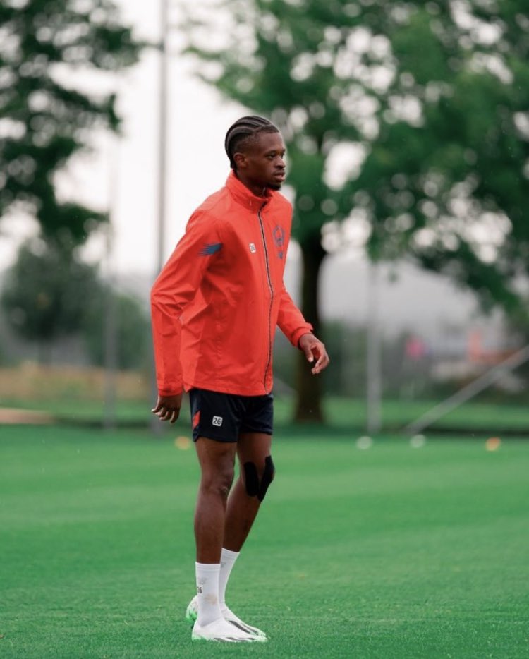 AlanVirginiusFR's tweet photo. Focus sur @BrentfordFC 🔜🔴🐶 https://t.co/U9107kdl7g