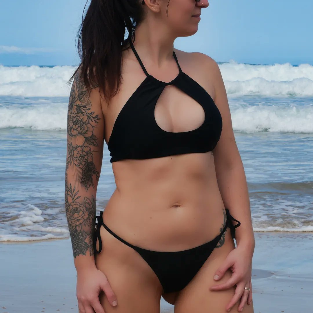 DIndiscret's tweet photo. BIKINI SUNRISE NOIR ✅
Laissez vous séduire par ce Bikini sexy qui est parfait pour la plage.
https://t.co/CP3dk62ES8
#swimwear #swimsuit #maillotsdebain #maillotdebain #bikini #bikinis #Lingerie #lingerieaddict #discretindiscret https://t.co/iCgi4PjGf2