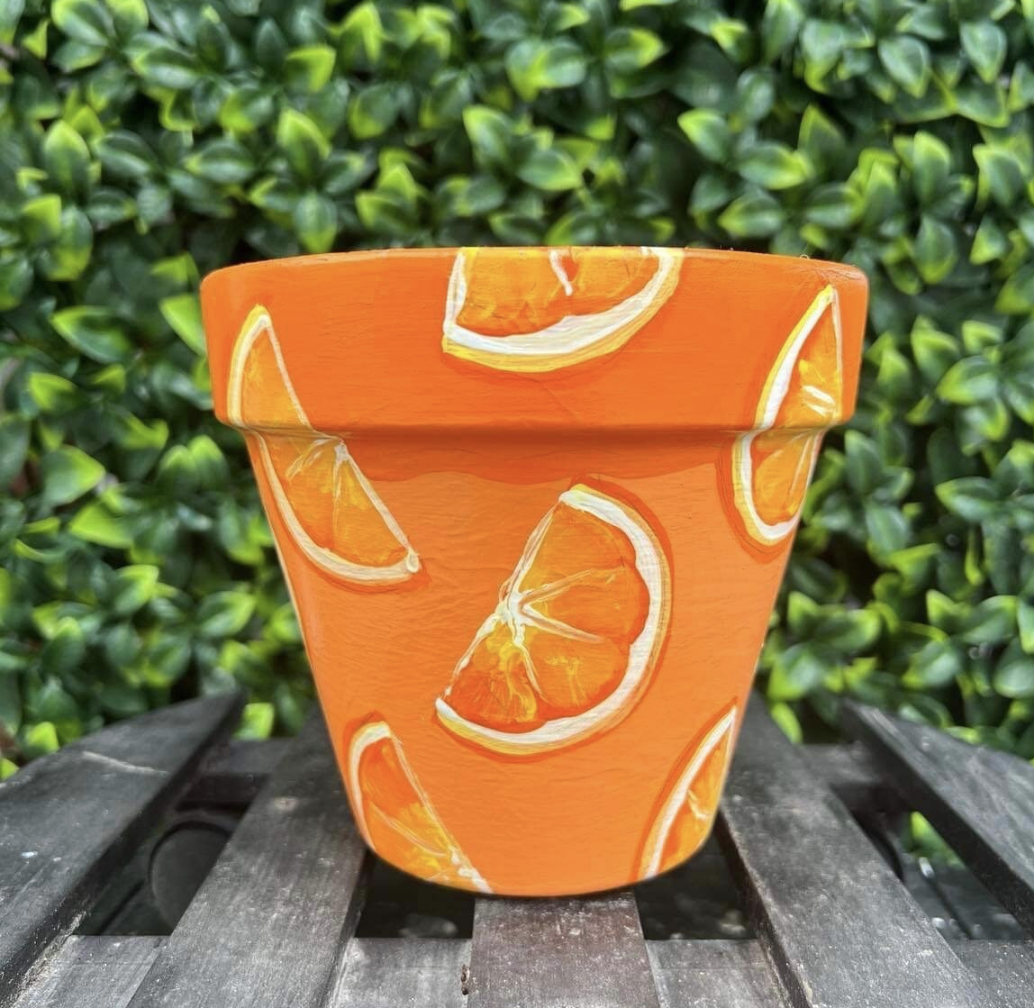 ECreationsKW's tweet photo. CHECK OUT OUR @Etsy SHOP FOR NEW SUMMER DECOR ITEMS! 🌞✨
✨FEATURING: CTRUS TERRACOTTA PLANTER POT✨
🍃 https://t.co/LxsXaDODu9 🍃
#planter #plants #homedecor #handmade #garden #plantsofinstagram #planters #plant #pottery #gardening #flowers #plantsmakepeoplehappy #plantlover https://t.co/TkVd95hO90