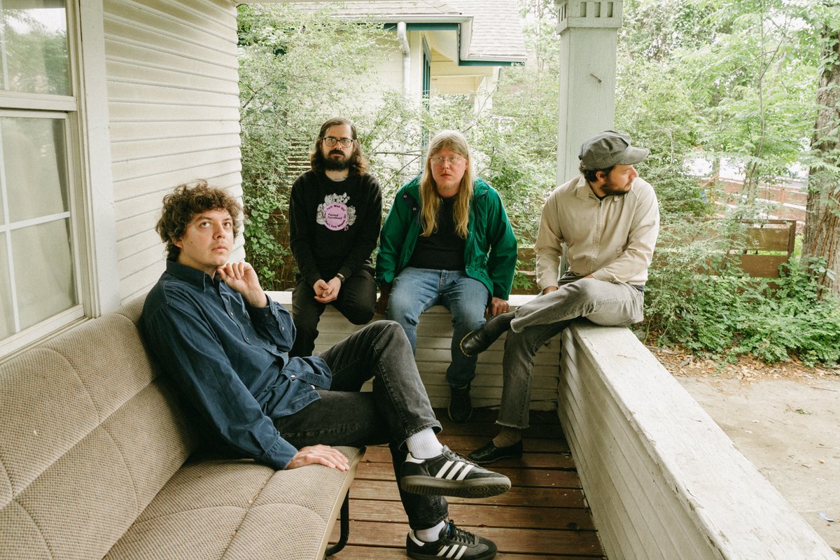 Fuzz Club (@fuzzclub) on Twitter photo <a href="/Holy_Wave/">Holy Wave</a> <a href="/ObsoleteLorelle/">Lorelle Meets The Obsolete</a> @suicidesqueeze "Sometime during the pandemic, we asked Lorelle Meets the Obsolete to add some stuff, and you hear the version with all of us in it. It was our first time writing a song with someone outside the band, and it felt so fresh and exciting." - Ryan Fuson <a href="/Holy_Wave/">Holy Wave</a> <a href="/ObsoleteLorelle/">Lorelle Meets The Obsolete</a> @suicidesqueeze "Sometime during the pandemic, we asked Lorelle Meets the Obsolete to add some stuff, and you hear the version with all of us in it. It was our first time writing a song with someone outside the band, and it felt so fresh and exciting." - Ryan Fuson