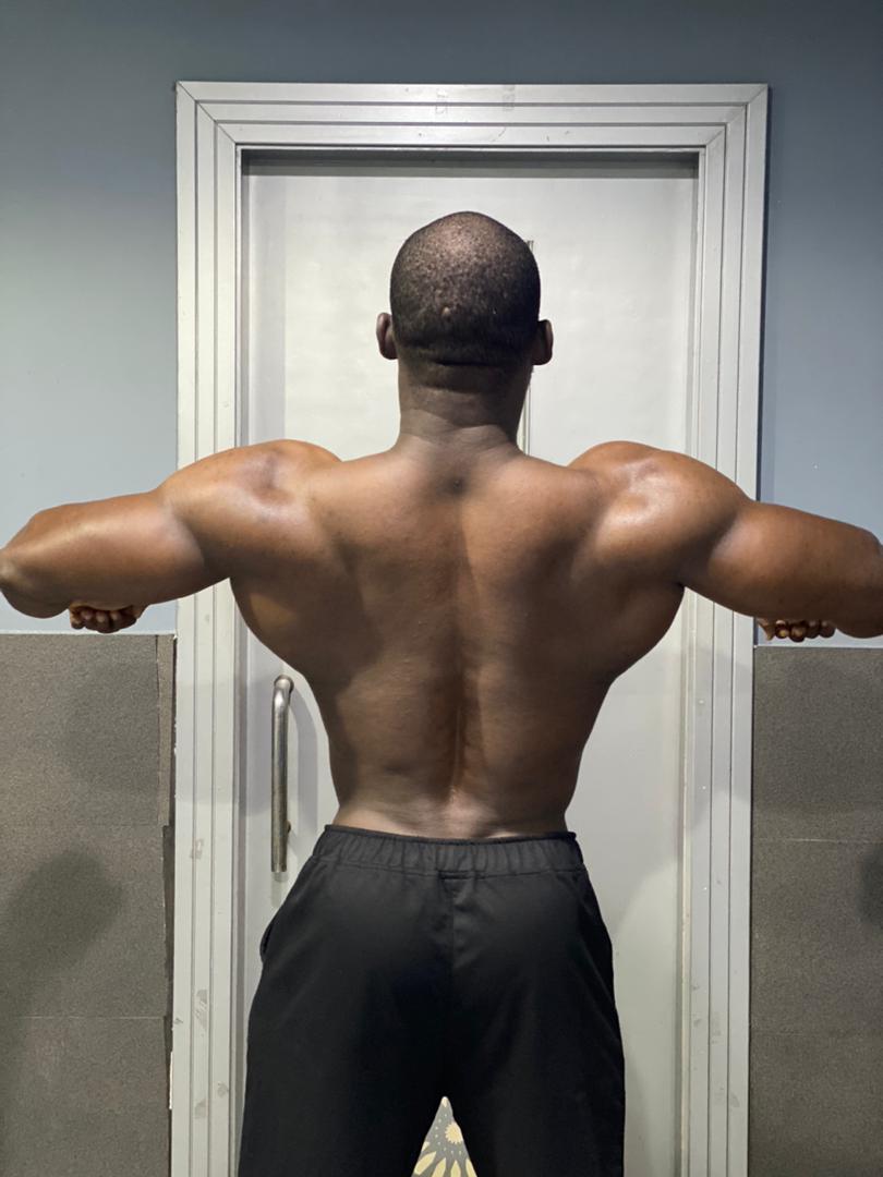 iampoa_'s tweet photo. 1st August 2023.
Bodyweight : 84kg
Height : 174cm
Waist : 32" https://t.co/bXMwrqx1JL