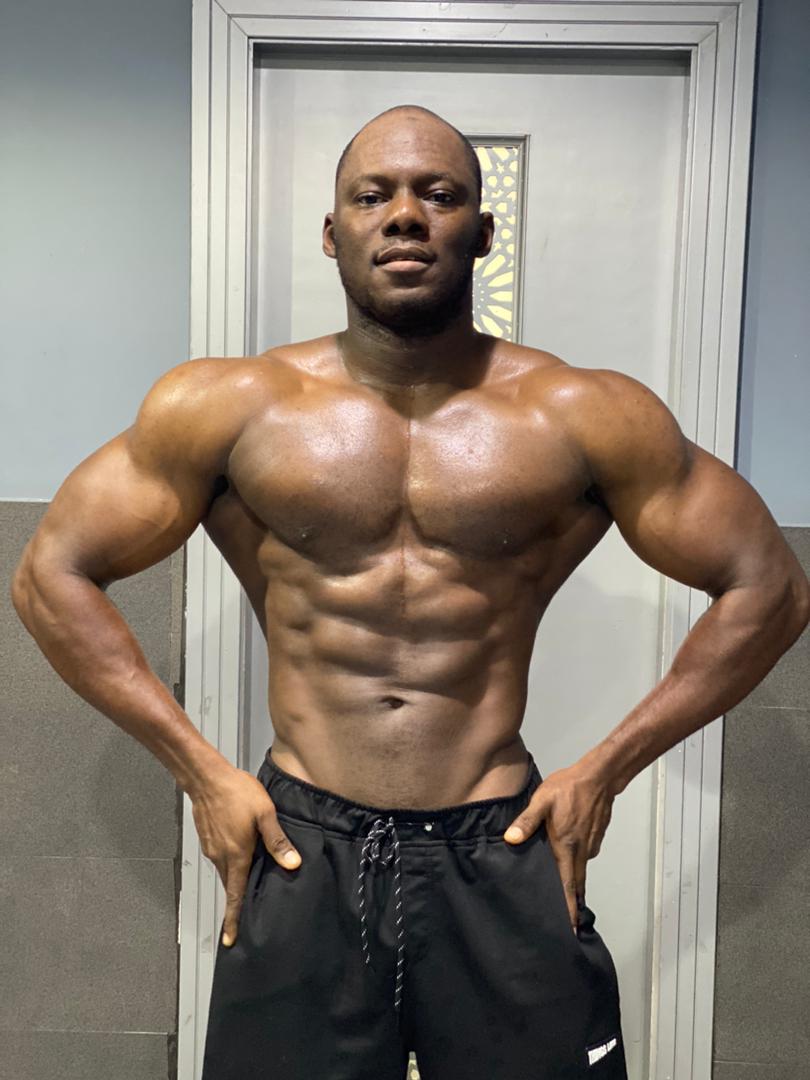 iampoa_'s tweet photo. 1st August 2023.
Bodyweight : 84kg
Height : 174cm
Waist : 32" https://t.co/bXMwrqx1JL