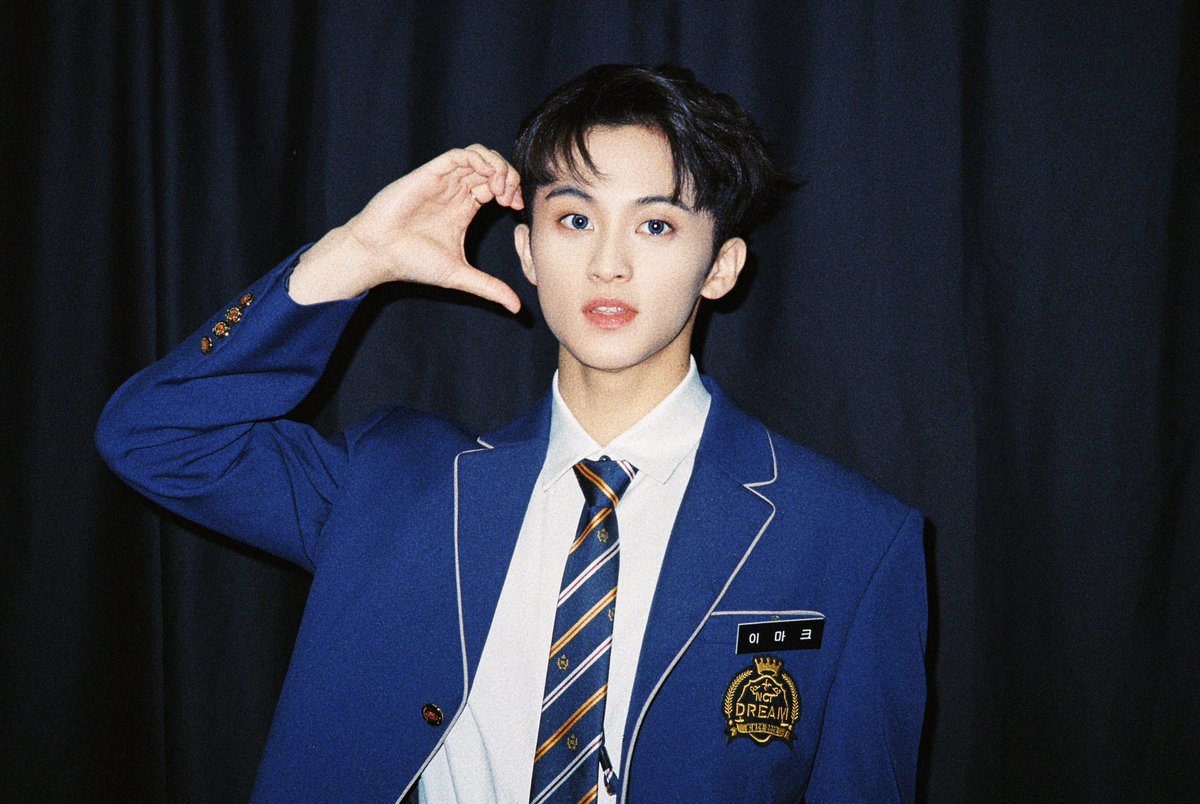 마크야 생일축하해
언제나 사랑해💚

#마크의_스물네번째_골든아워
#24thGoldenMarkYear
#HAPPYMARKLEEDAY