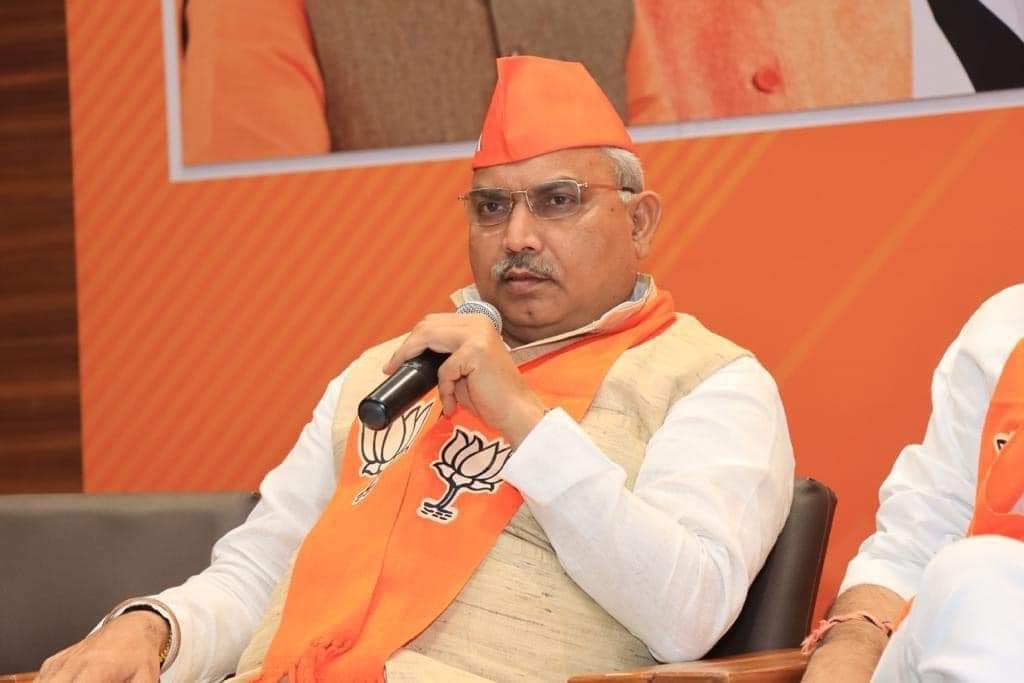 कुशल व कर्मठ संगठनकर्ता, जिनका मेरे बचपन में संघ कार्यों में सदैव मार्गदर्शन मिलता रहा, बीजेपी(BJP) के राष्ट्रीय सह संगठन महामंत्री आदरणीय श्री शिवप्रकाश जी को जन्मदिन की हार्दिक बधाई!
प्रभु श्री राम से आपके लिए उत्तम स्वास्थ्य और सुयशपूर्ण व सुदीर्घ जीवन की प्रार्थना है।