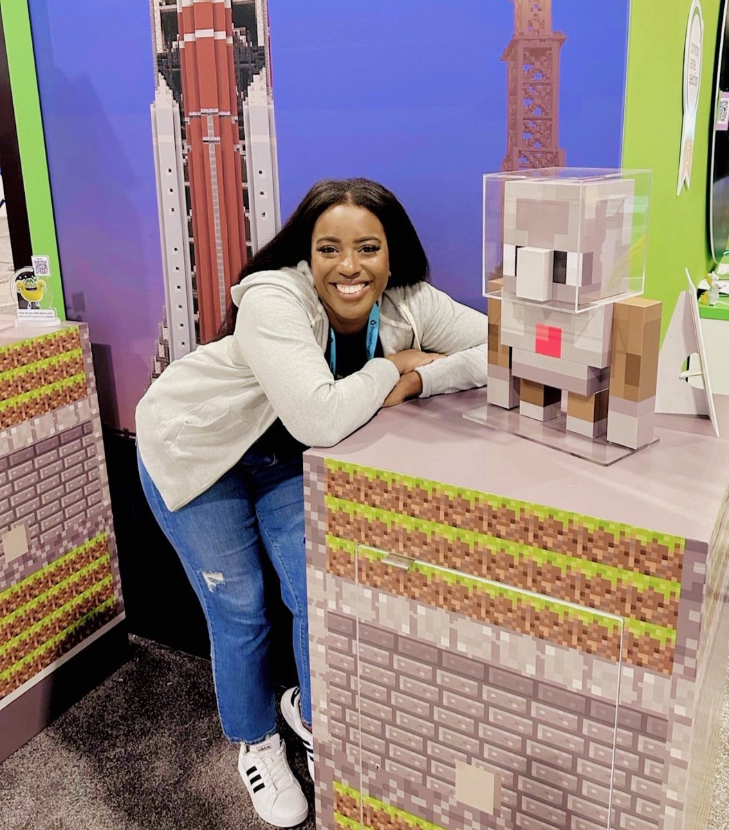 Dr. Nadine Ebri tweet media