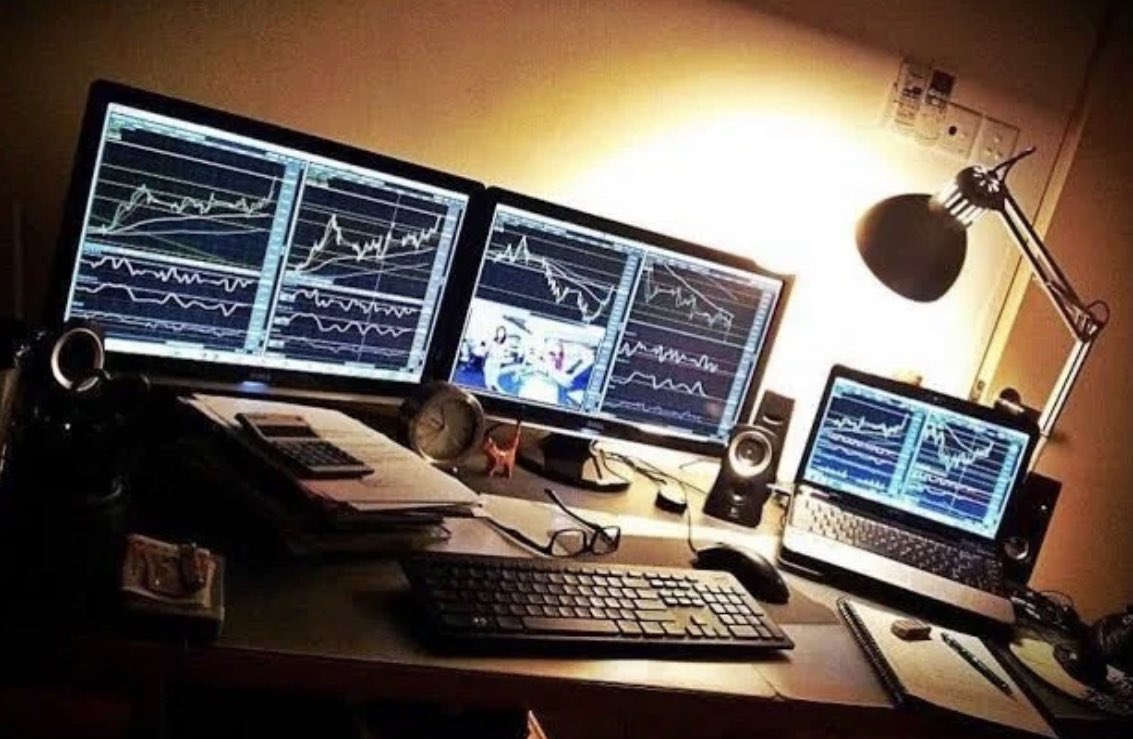 mathildatokyo's tweet photo. Thanks customers for sharing their trading desks. It's so cool.#fx #finlogix
#tradingdesk https://t.co/EpGSwYUncb