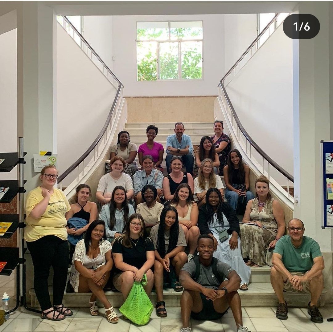 Centro MundoLengua tweet media