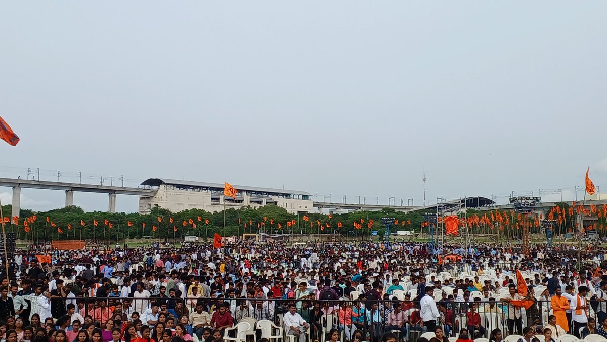 ABVP Telangana Prant organized #KadanaBheri at Parade Ground, Hyderabad in which thousands of students from across Telangana raised their voice to enact the Fee Regulation Act, Implementation of #NEP2020, clear the pending 5,300 crore fee reimbursement and scholarship arrears and