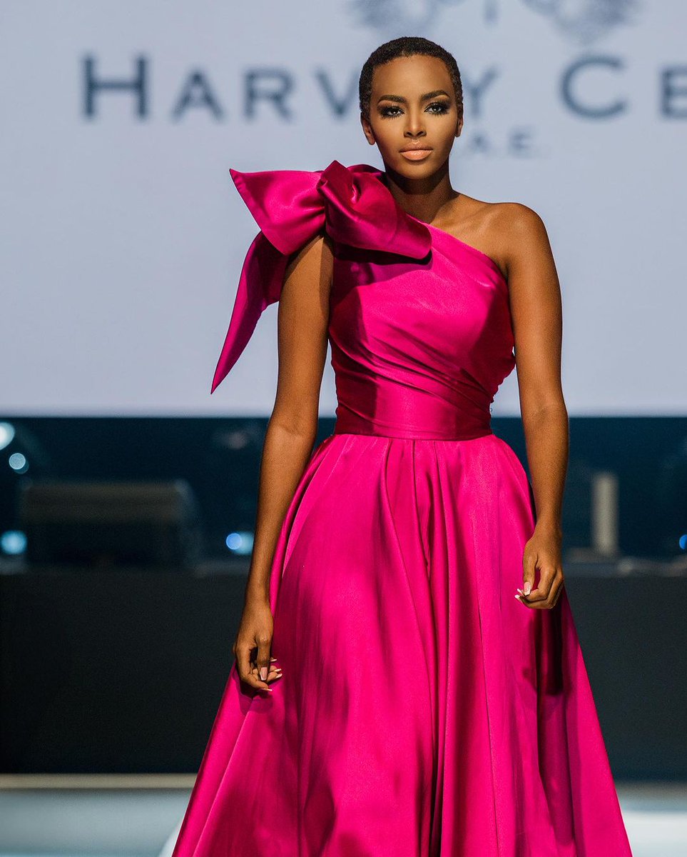StyleAfrique's tweet photo. Hassan Duba (@hammyindubai): A Kenyan Model and Influencer Making Waves Globally
#styleafrique #africanmodels #FashionModel
https://t.co/x9rCWZ6PDS https://t.co/DBZD17iGZP