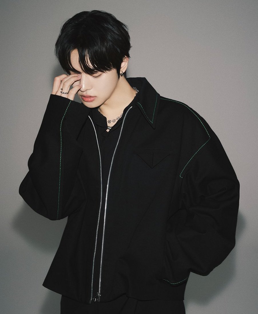 leonim02's tweet photo. ลีโอ จะปล่อยเพลงเดบิวต์วันที่ 17 สิงหาคม เวลา 16:00น. (ไทย)

#LEO #리오 #131Label https://t.co/FIlwwAPb27