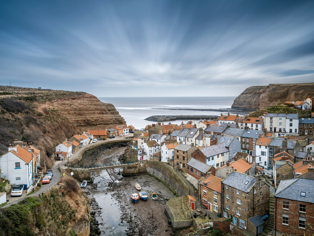 NorthYorkMoors's tweet photo. Stunning scenes across the North York Moors, there's no better day to show off our National Park than on Yorkshire Day 🧡
📸 : Paul Kent, Little Fryup Dale & Staithes
📸 : Mike Kipling, Boulby Cliffs
📸 : Oliver Sherratt, Sutton Bank
#NorthYorkMoors #YorkshireDay #EyUp #OwDo https://t.co/zqcTnL0ymM