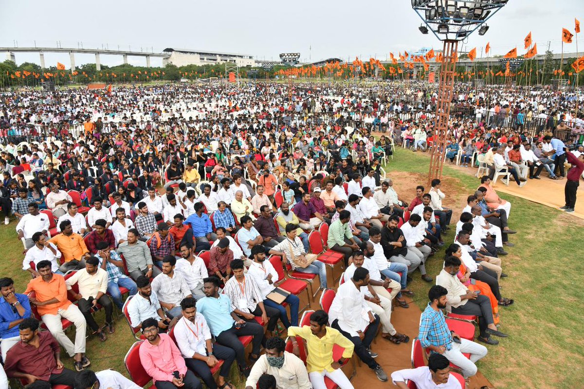 ABVPGujarat's tweet photo. ABVP Telangana Prant organized #KadanaBheri at Parade Ground, Hyderabad in which thousands of students from across Telangana raised their voice to enact the Fee Regulation Act, Implementation of #NEP2020, (1/3) https://t.co/faBFsN453P