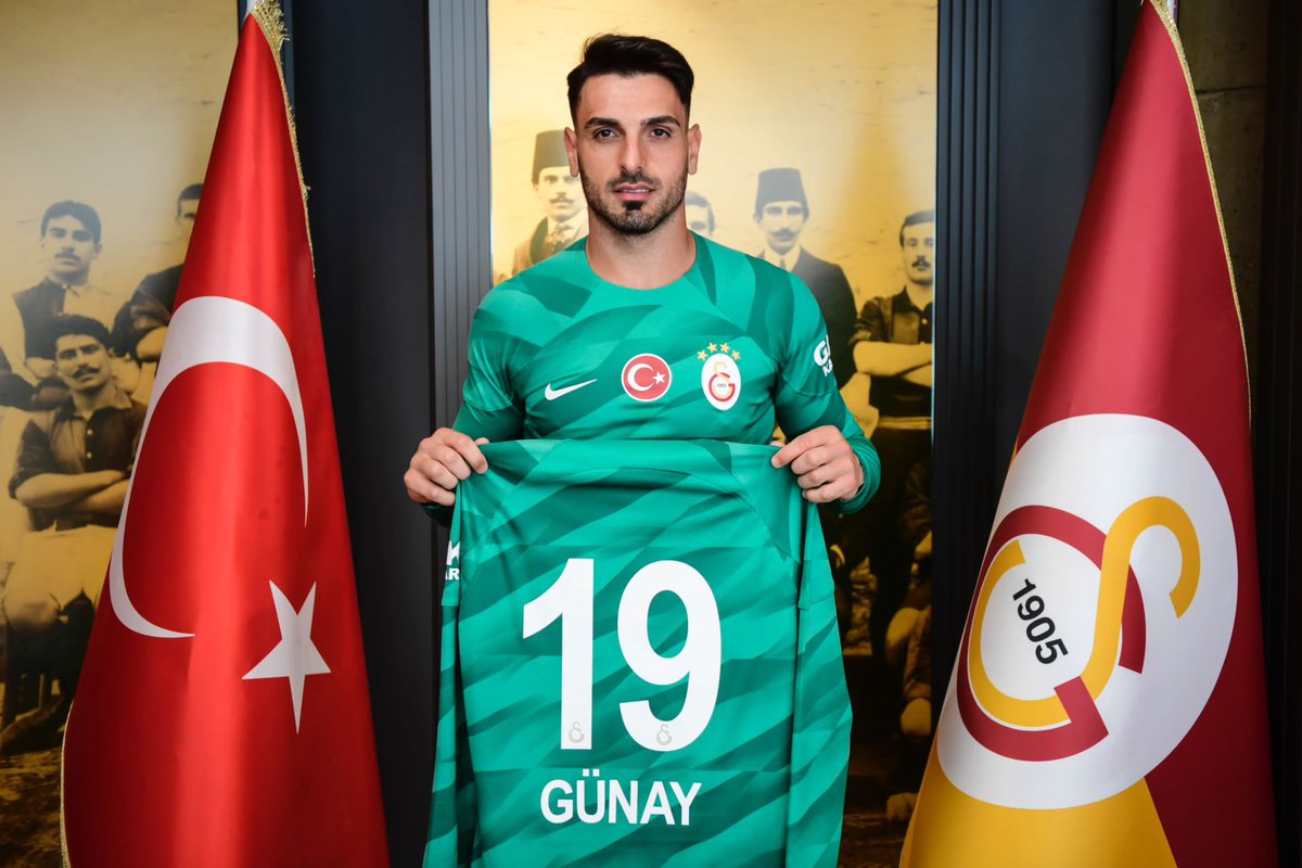 GalatasaraySK's tweet photo. 🧤 Günay Güvenç, Galatasaray’da! ✍️ https://t.co/ytf2clMflT