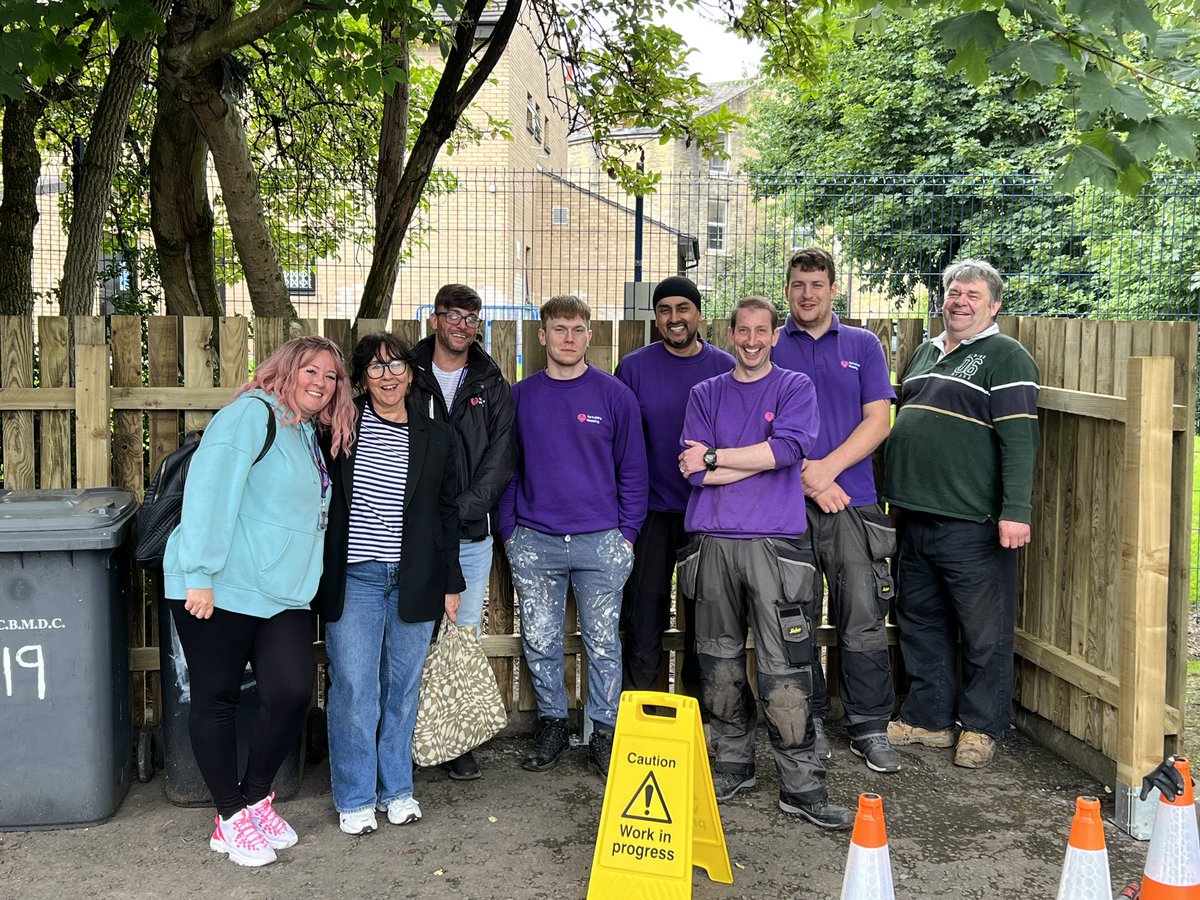 Fantastic effort by 400+ <a href="/yhousing/">Yorkshire Housing</a> colleagues on #YorkshireDay2023 making an impact in our local communities as part of our #BigDayOut