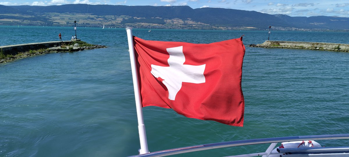 ACN_Svizzera's tweet photo. @ACN_Svizzera  augura a tutti un benedetto e bellissimo 1° agosto! #Festività nazionale #compleanno #Croce #Salmo svizzero #1291 https://t.co/bikTxdQf9K