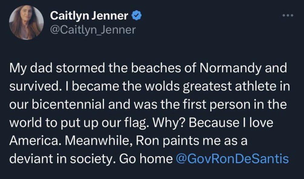 notcapnamerica's tweet photo. Girl you lie down with dogs you get up with fleas. What did you expect? https://t.co/G9EbWo4MIm
