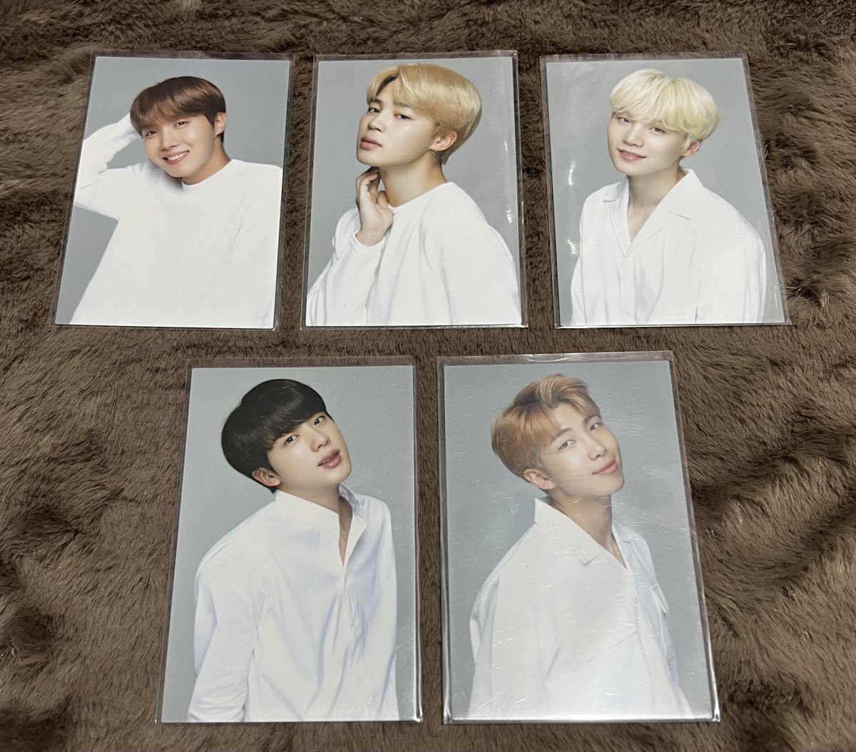 goraecart's tweet photo. WTS | LFB PH #GoraeCartOnHand

🐳BTS VT pc
₱160 set + lsf

MOD: flash/ggx
MOP: gcash
Reply or DM us to avail

🏷namjoon jin jhope suga jimin taehyung jungkook https://t.co/fIzQRAu8W1