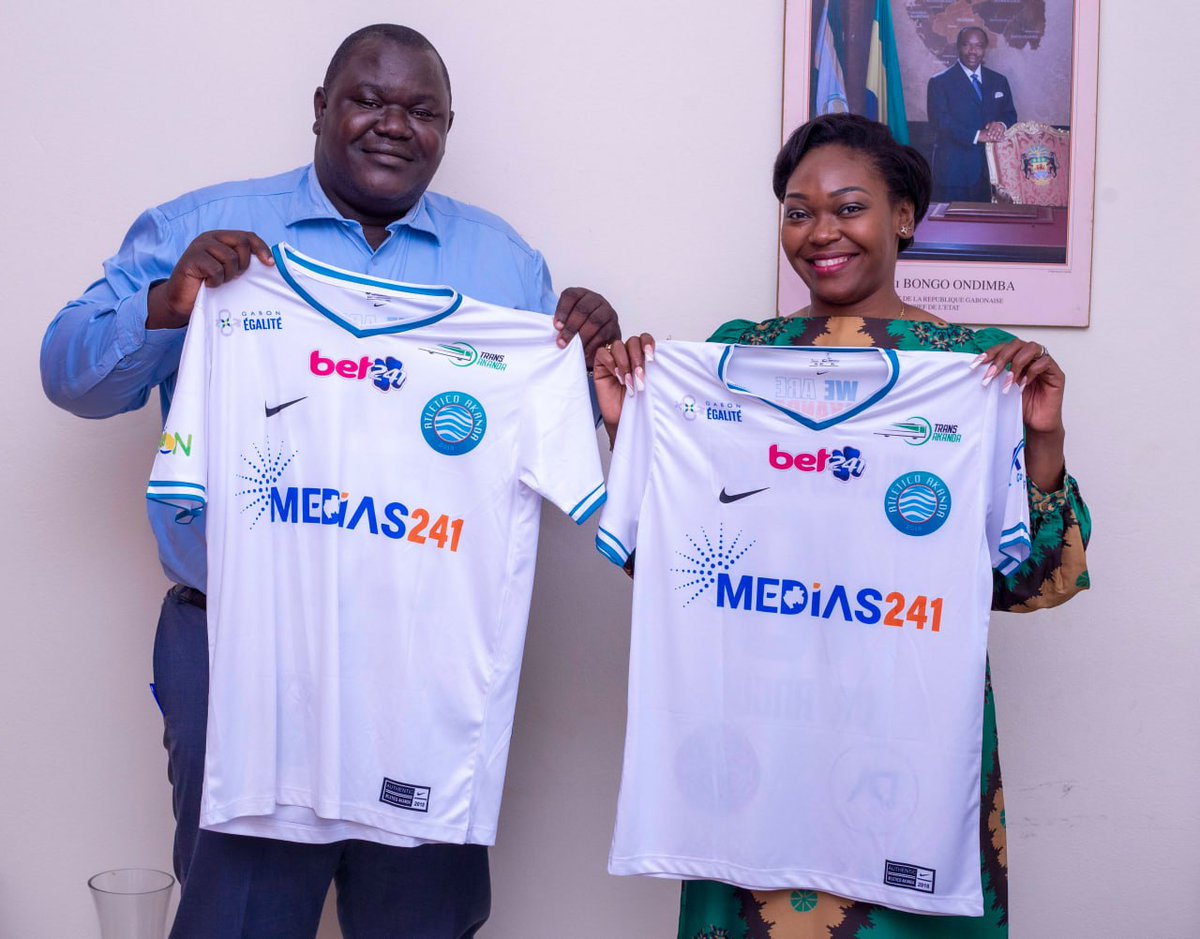 Très heureux de rejoindre la grande famille de soutien et de fans inconditionnels <a href="/AtleticoAkanda/">Atlético Akanda</a>. Un club dont la gestion et l'organisation sont assurés avec un grand soin par le Président  <a href="/FreddhyKoula/">Dr Freddhy Koula</a>. 👏👏👏
#We_are_Akanda