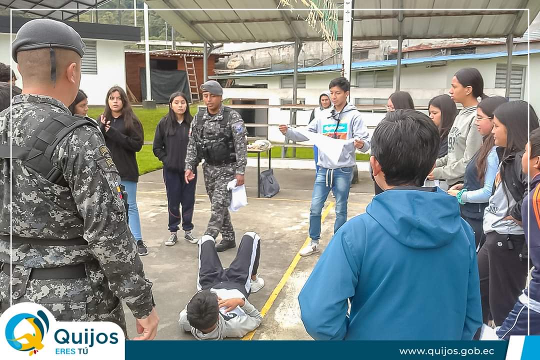 GADMQuijos's tweet photo. 🌟🎉 ¡Gran entusiasmo y alegría! 🚌👦 Nuestro alcalde Edison Cueva despidió a los niños hacia los talleres de supervivencia 🚑🏕️ impartidos por el GEMA. ¡Cursos vacacionales Quijos 2023! 🌳😄 

#AprendiendoDivirtiéndonos #QuijosEresTú

@PoliciaEcuador https://t.co/W4QNxZsnke