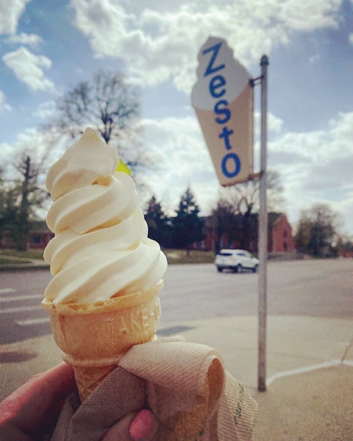 ZestoLNK's tweet photo. We’ve had lots of requests for lemon ice cream so we’re bringing it back for two weeks! 🍋🍦 come get your fix!
#lemon #lemonicecream #soyummy #supportlocal #lincoln #nebraska #lincolnnebraska #lnk #lincolnnebraskaicecream #softserveicecream #zesto #zestoicecream #zestolnk https://t.co/YGwRNmF6fV