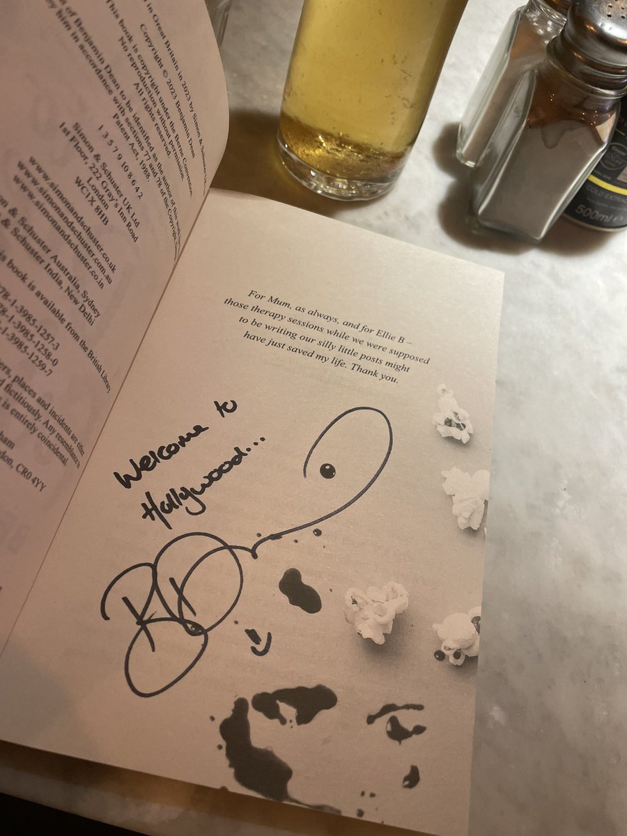kellymcf6's tweet photo. Look what I managed to get in Covent Garden @NotAgainBenโฆโฆ. #HowToDieFamous https://t.co/btVCed6RPY