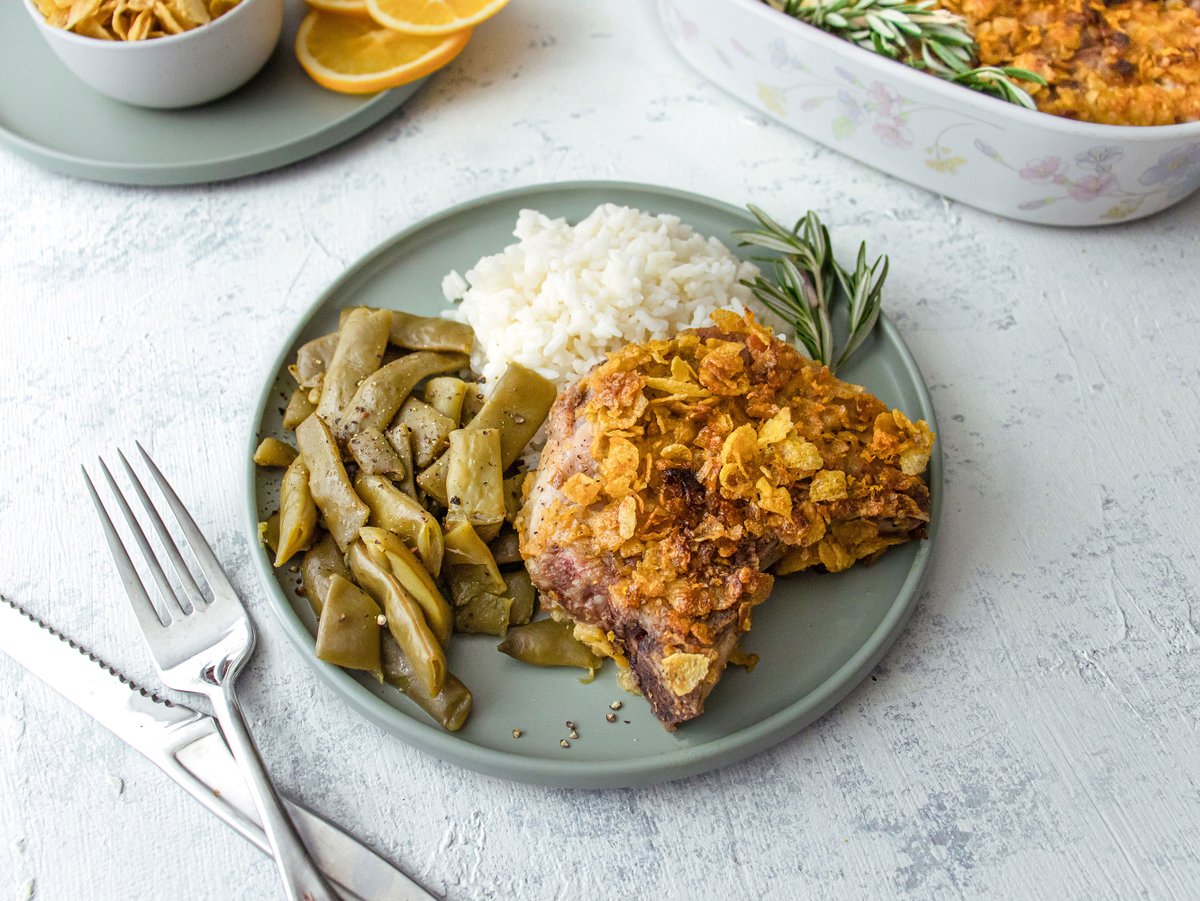 KentuckyLiving's tweet photo. We love to share delicious recipes and stories that our readers have submitted. In August, we are celebrating something extra special—75 years of reader recipes in Kentucky Living! https://t.co/oUneiu3c2i
#KentuckyLiving #nostalgiccooking #downhomecooking https://t.co/68DaUmA3an