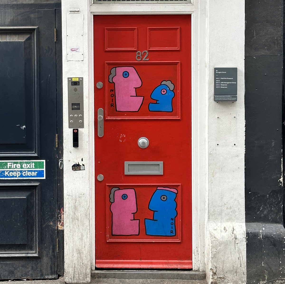 Another great part about my short stay here in London was getting to meet up with old friends like <a href="/TKxLDN/">Than Khine</a> and new friends like <a href="/plutoniumfitzg/">Plutonium F.</a> and <a href="/mlitman/">michael litman</a> 🤝 

All wonderful people with a passion for the Web3 space that I’d recommend following if you aren’t.