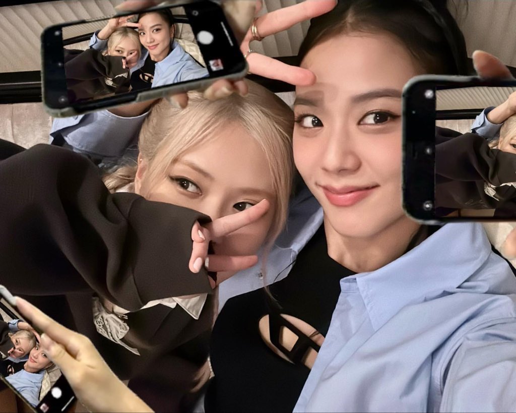 fbechaesoo's tweet photo. a ver, hoy día de la novias, en donde se supone subes foto con tu novia y jisoo sube esto. QUE ME QUIERES DECIR TURTLE RABBIT https://t.co/Gq8Xn2R9Zo