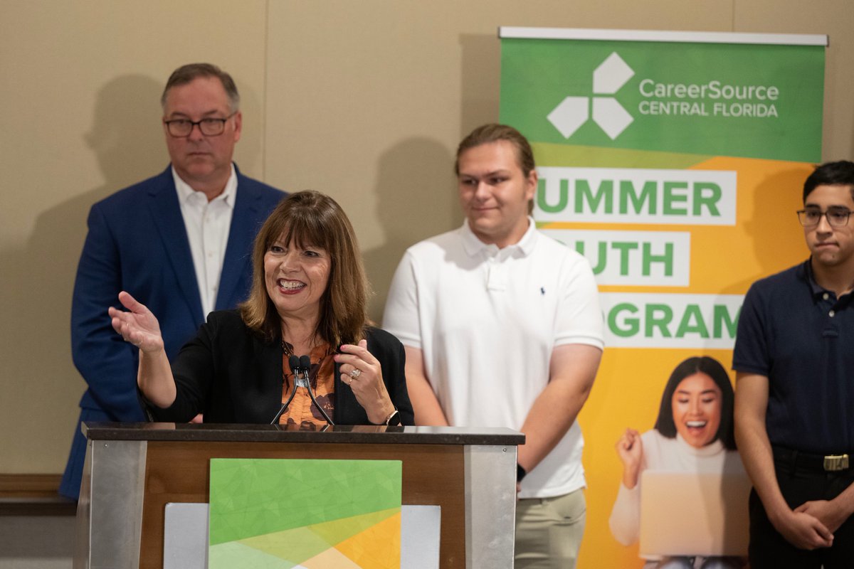 We are celebrating the successes of nearly 7,000 young people who graduated from Summer Youth Employment Programs offered by the CareerSource Florida network statewide! Thanks to the many businesses who helped these teens learn while they earn! #workforce #youthemployment