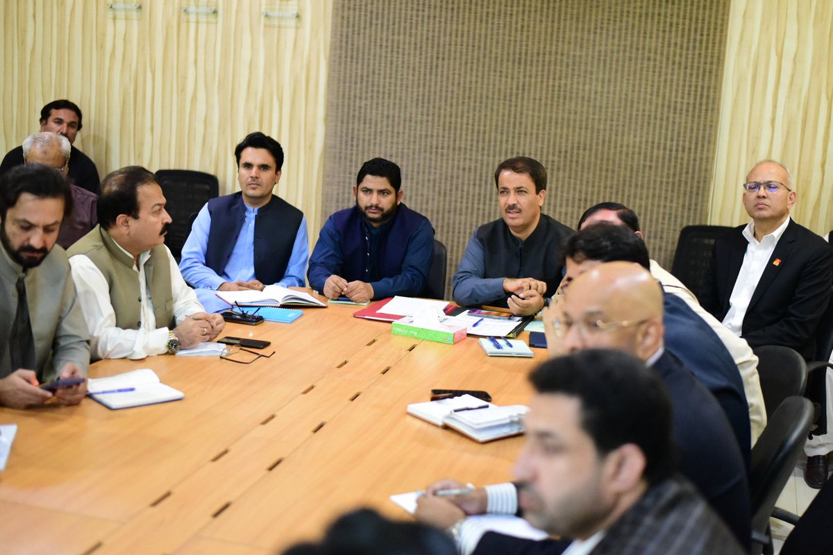 EOC Balochistan (@eocbalochistan) on Twitter photo Coordinator EOC Balochistan <a href="/SyedZahidShahPK/">Syed Zahid Shah</a> chaired the ERM in Quetta today to discuss the performance and progress on #Day1 of the SNID August .
Team Lead <a href="/WHOPakistan/">WHO Pakistan</a> Dr. Zainul Abedin, Dr. Arshad Quddus, Coordinator WHO @quetta_dc & other officials attended the meeting. Coordinator EOC Balochistan <a href="/SyedZahidShahPK/">Syed Zahid Shah</a> chaired the ERM in Quetta today to discuss the performance and progress on #Day1 of the SNID August .
Team Lead <a href="/WHOPakistan/">WHO Pakistan</a> Dr. Zainul Abedin, Dr. Arshad Quddus, Coordinator WHO @quetta_dc & other officials attended the meeting.