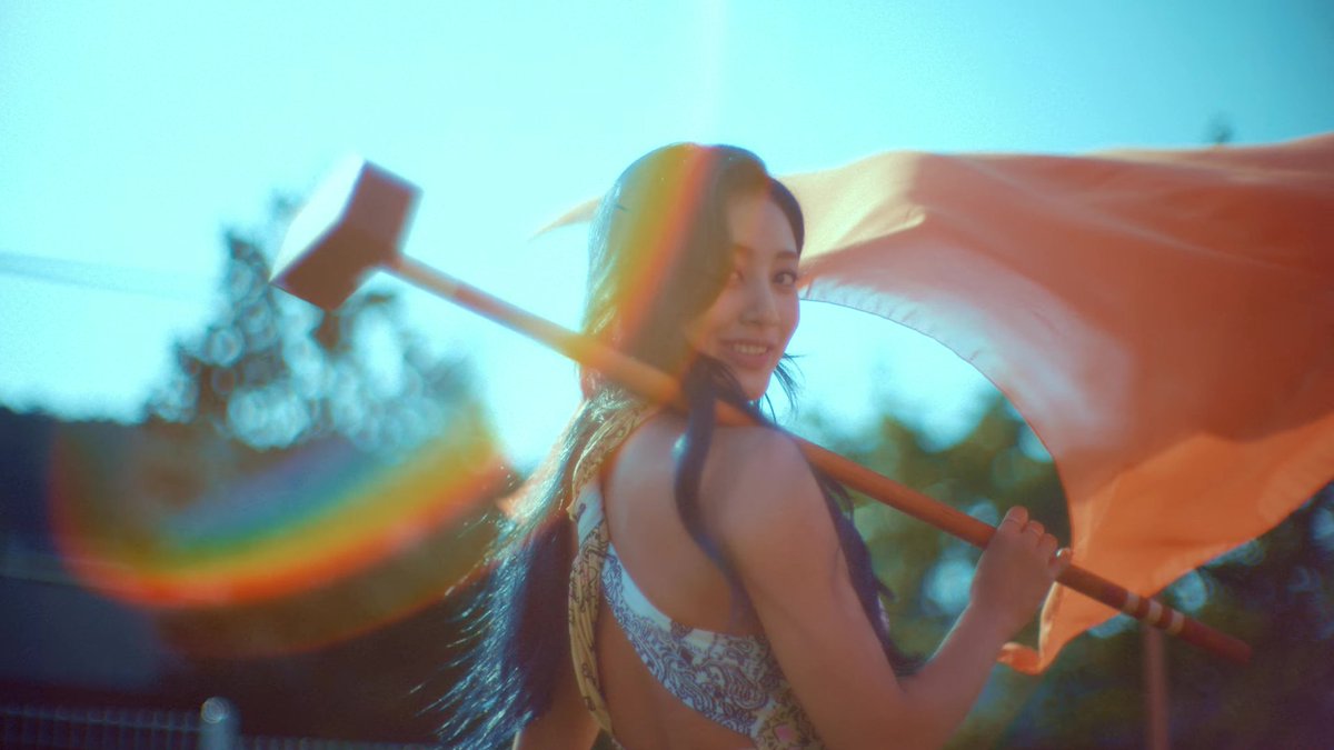 TWICE_chaehyo's tweet photo. さすがに夏はパクジヒョのものでしんどい🥵🥵🥵🌻💛
#zyosZONE #JIHYO https://t.co/vDWcwTpGL1