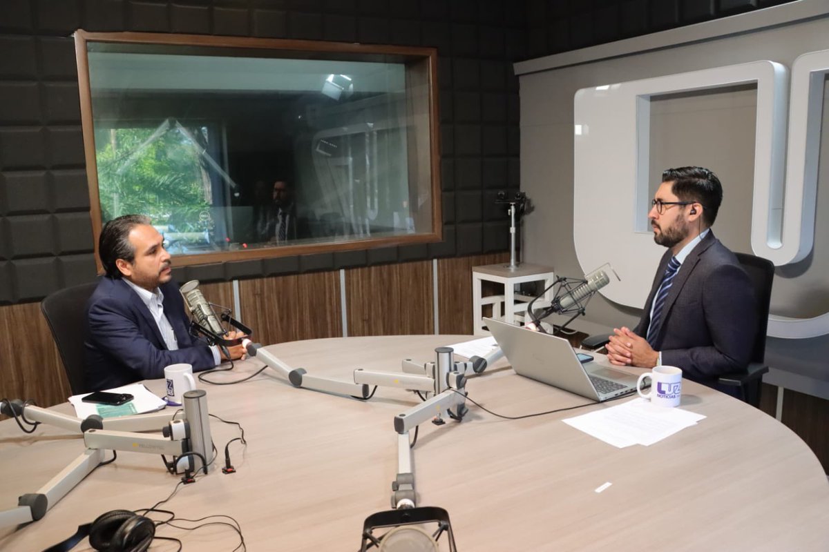 gpprisinaloa's tweet photo. El Diputado @SergioMarioA, sostuvo entrevista con @LoSePorJose a través de @LuzNoticiasMx en el marco del cierre de Periodo Ordinario, así como la agenda de la Comisión de Fiscalización. https://t.co/ILnO7fnOeV