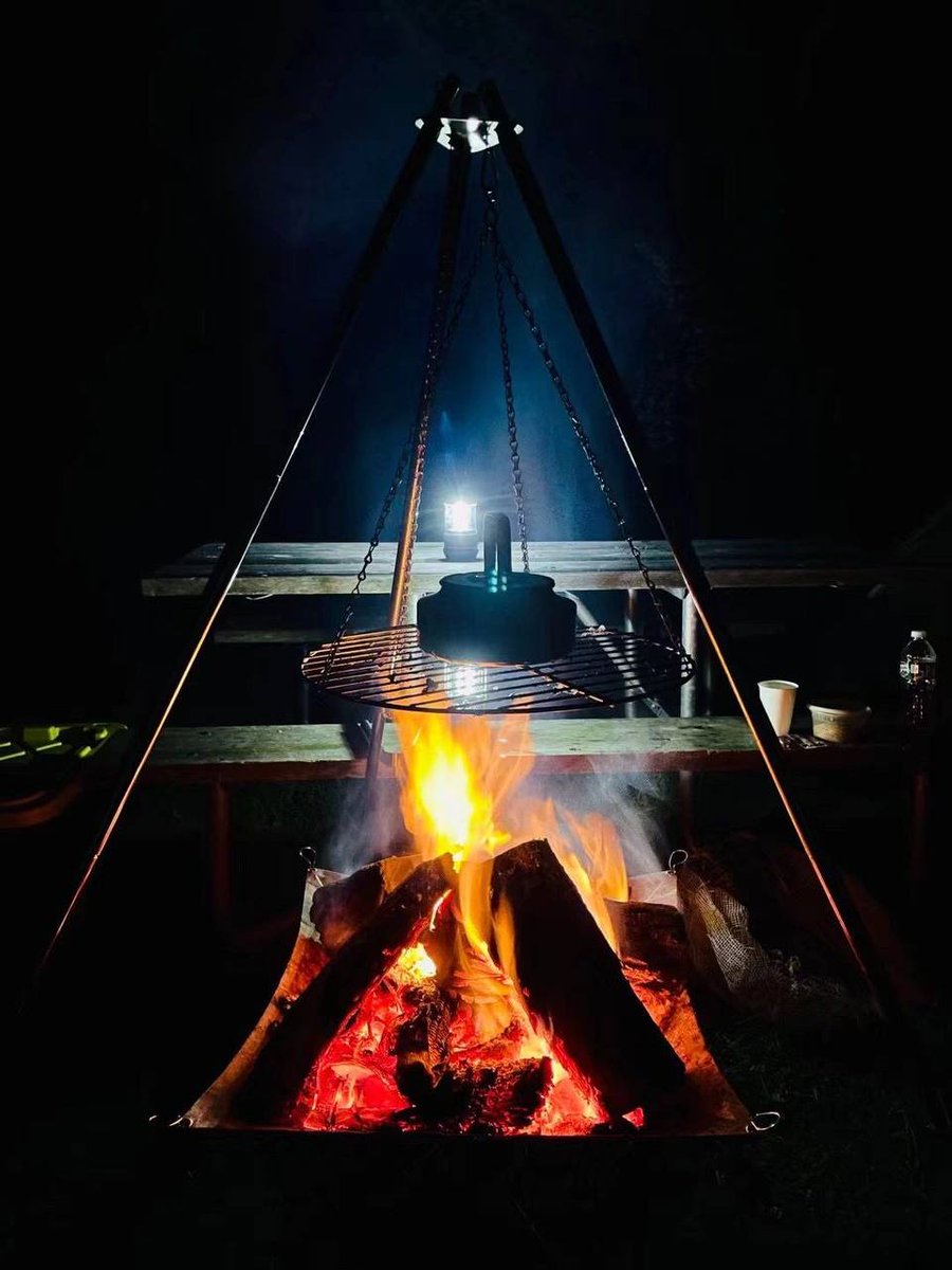 setare211215's tweet photo. Whether it's sharing the warmth of a campfire with family and friends or conversing with nature alone in the wilderness, camping brings us unforgettable memories and rich experiences. #camping #camping #outdoorlife #nature #outdoor adventure #nature #freedomand #campfirenight https://t.co/2P8tTh6SNl