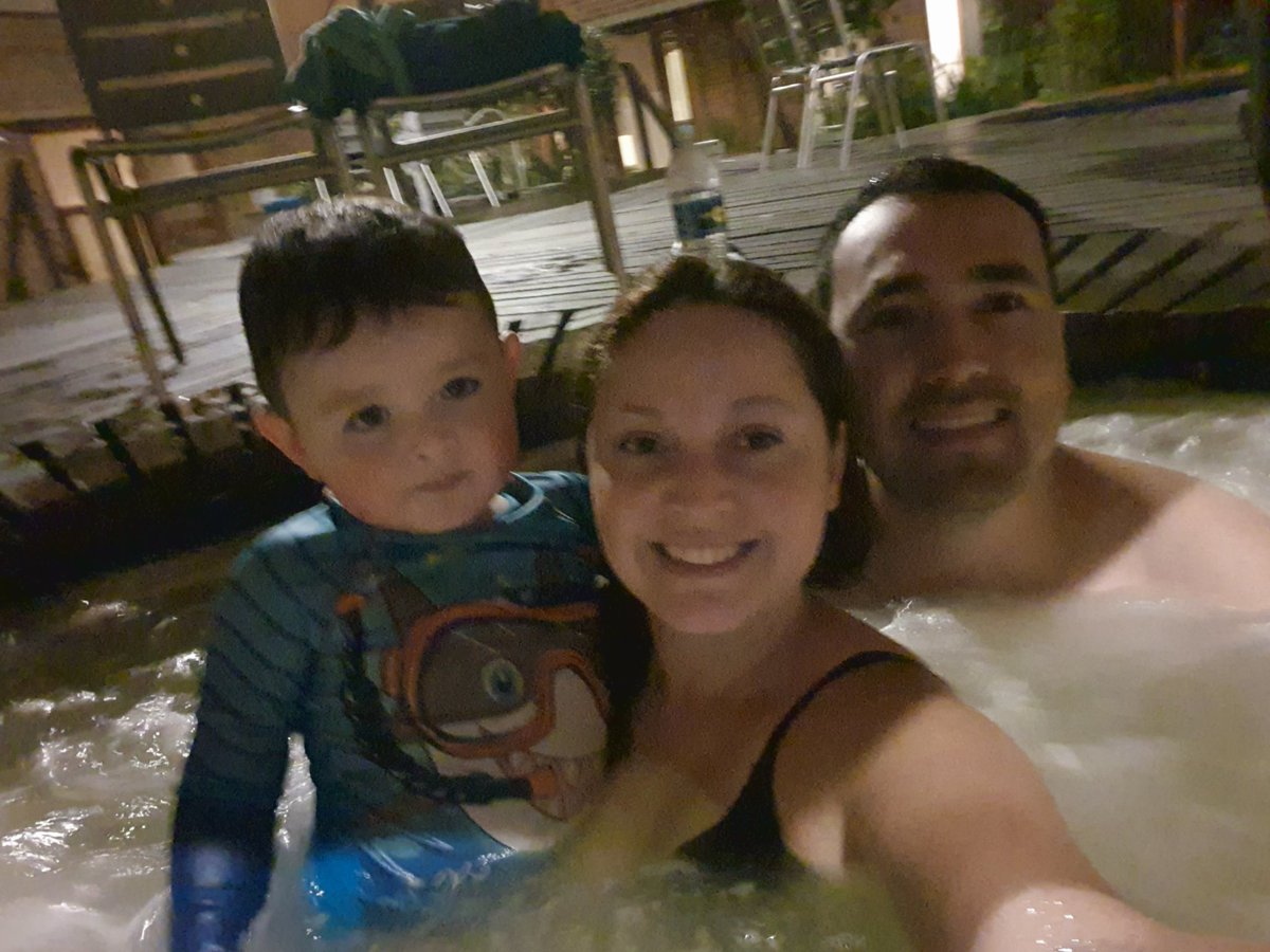 laddyjoanne's tweet photo. @EdwinLAlvarezG   por mas dias y vidas juntos, amor mio soy la mas feliz y afortunada de contar contigo y tu amor fuerte, incondicional, valiente, empatico. Te amooo https://t.co/rTnMZ2pzrd