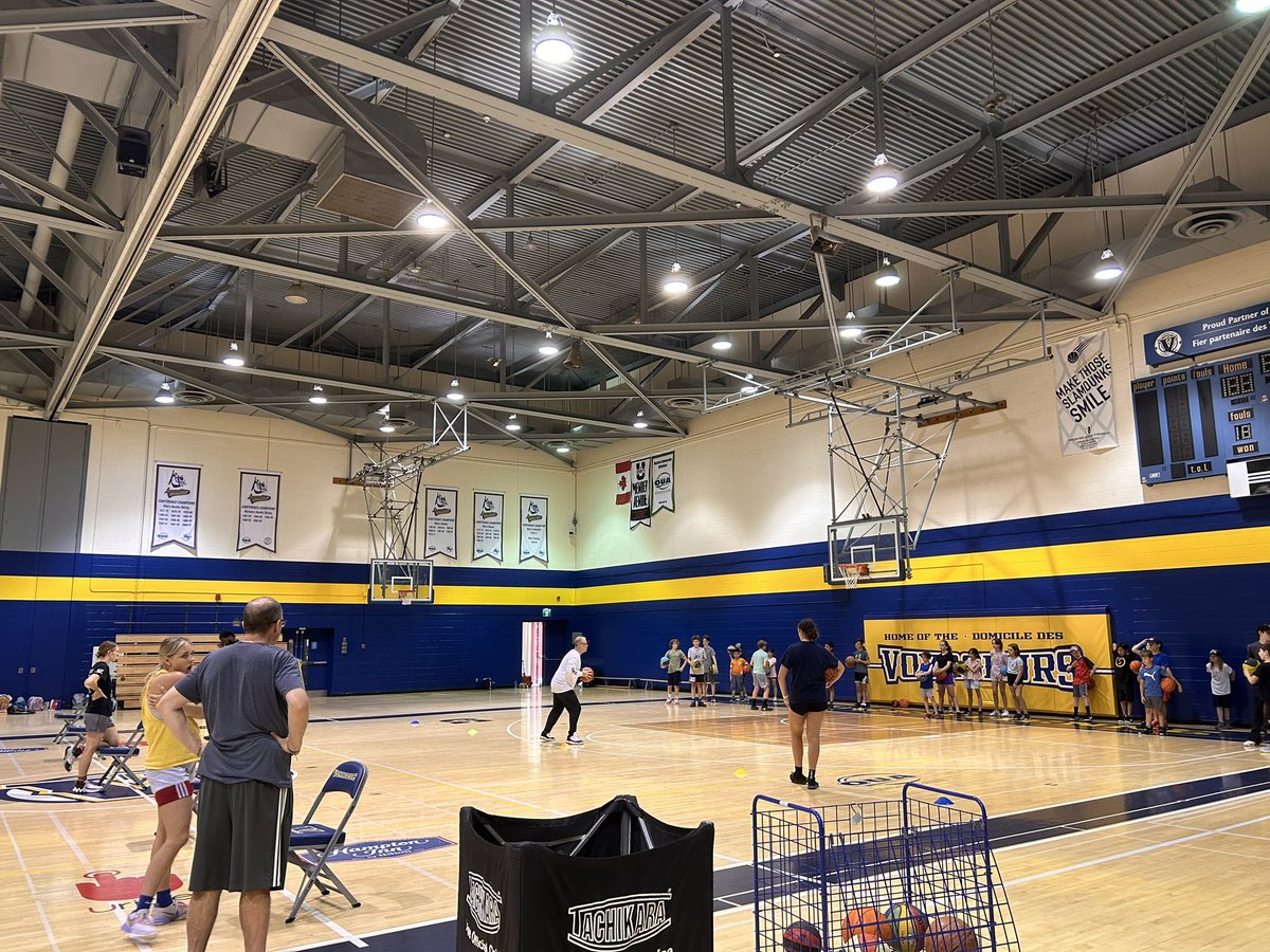 Laurentian’s Women’s and Men’s varsity basketball teams are looking forward to our last basketball camp session on the week of August 21-25! We can’t wait, see you there!
