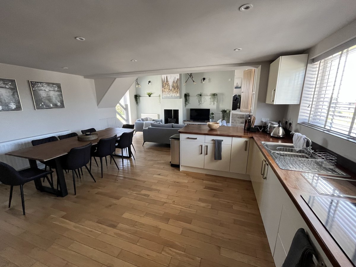 iloveanglesey's tweet photo. ****PRICE REDUCTION WEEK COM 4th AUGUST****

Rhoscolyn

Hilltop. Newly refurbished, Summer 2023 availability, sleeps 8, 3 bathrooms 2 en-suite. Half acre enclosed garden with sea views.

enquiries@anglesey-selfcatering.com

https://t.co/N2ALMTm1tW https://t.co/UbNAYmngUW