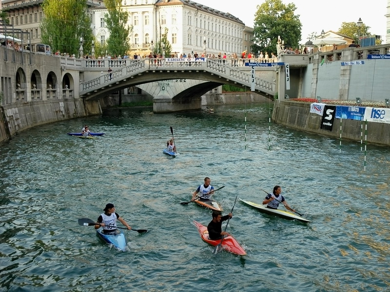 NuovoFaceMag's tweet photo. Che meraviglia, #Lubiana!

Esperienze, escursioni e sport. In bicicletta, con il sup o in kayak: tutte le attività da vivere nella capitale della #Slovenia, tra le più green e bicycle - friendly del mondo. ❤
#visitljubljana #ljubljana @visitljubljana 

👉 https://t.co/KEglGBcWK5 https://t.co/fCh29BrtfG