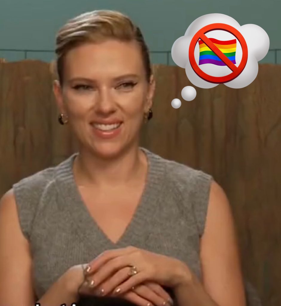 wearsprda's tweet photo. Momentos baitolas da scarlett johansson que não n precisei inventar, ela mesmo nos deu. thread https://t.co/flYFrYDkT1
