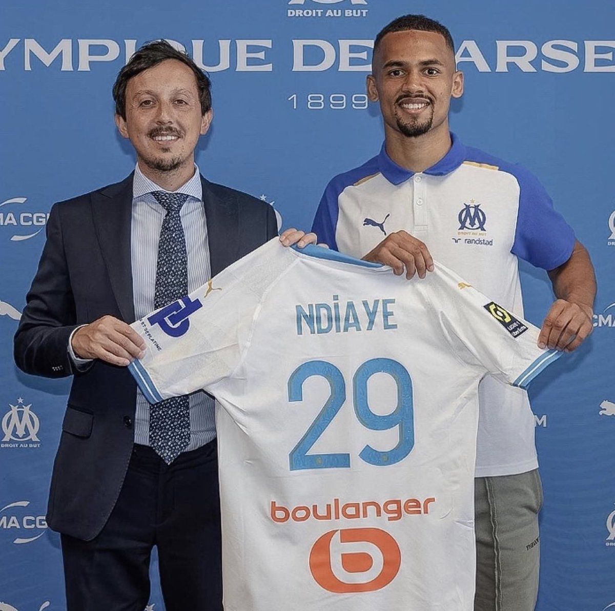 UN TIFO POUR PABLO SVP 😍⚡️
FORZA L’OM 💙