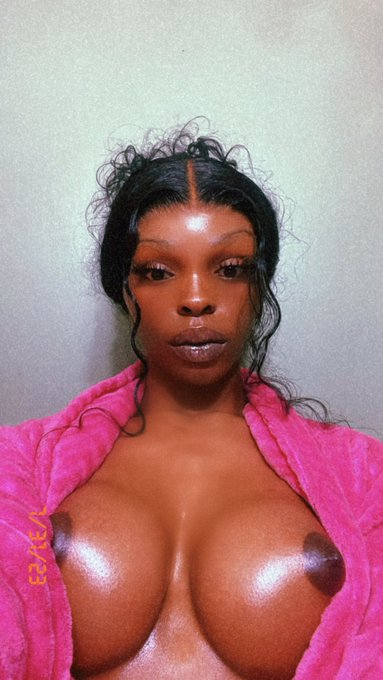 Tuesdays are for titties https://t.co/YKbCp2SAln