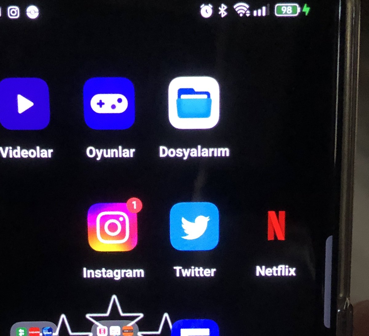 BaycanSinem's tweet photo. Kocam Twitter’ın X olmasını kabullenemiyor. Adam güncellemeleri kapattı 😂😂😂 Her girdiğinde canım kuşum diye seviniyor 😂😂😂@soyhan___ https://t.co/CwDwSn542S