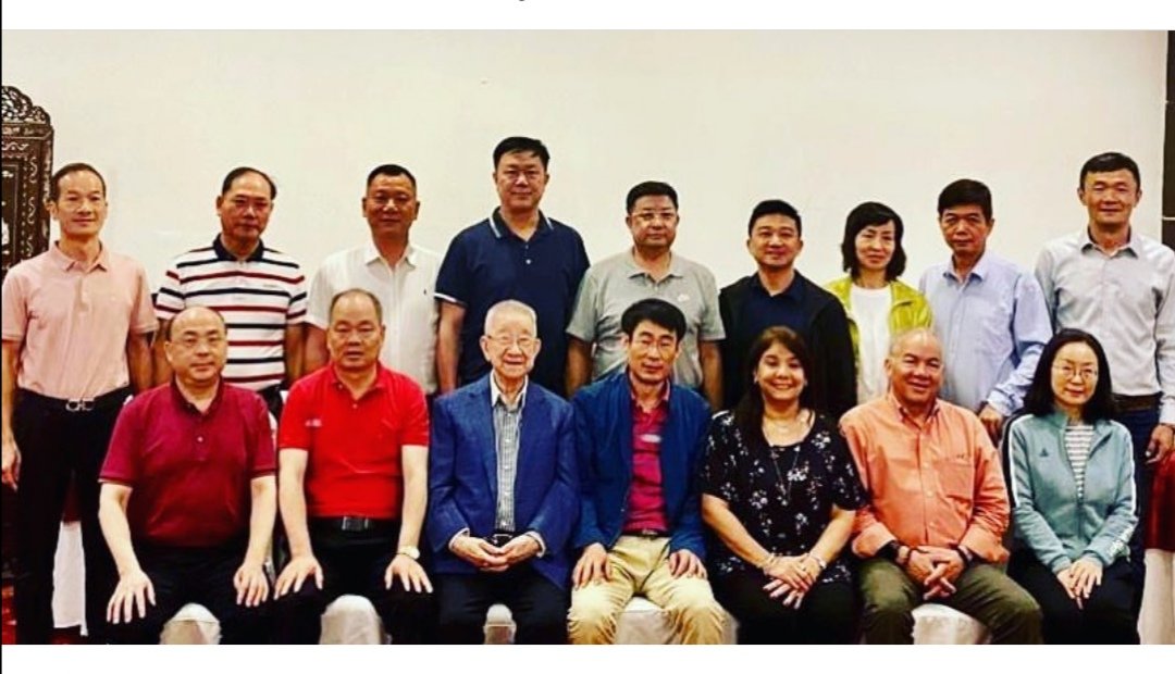 ApachiPanama's tweet photo. Annie Vial Chen junto a Melqui Rodríguez, Guillermo John y Roberto Huang de APACHI disfrutaron de una cena con el Sr. Yao  Chuxuan, Presidente del Comité Político Consultivo  de Qingyuan quien estuvo acompañado por la delegación de la Alcaldía de Qingyuan, Provincia de Guangdong https://t.co/w6nc9oSrwO