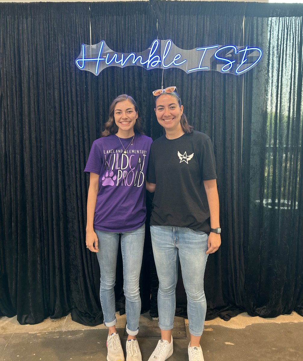 ashirey5's tweet photo. Shirey sisters ready for the 23-24 school year!๐๐ @HumbleISD #SWExcellence #WildcatProud https://t.co/3P6X9upsDr