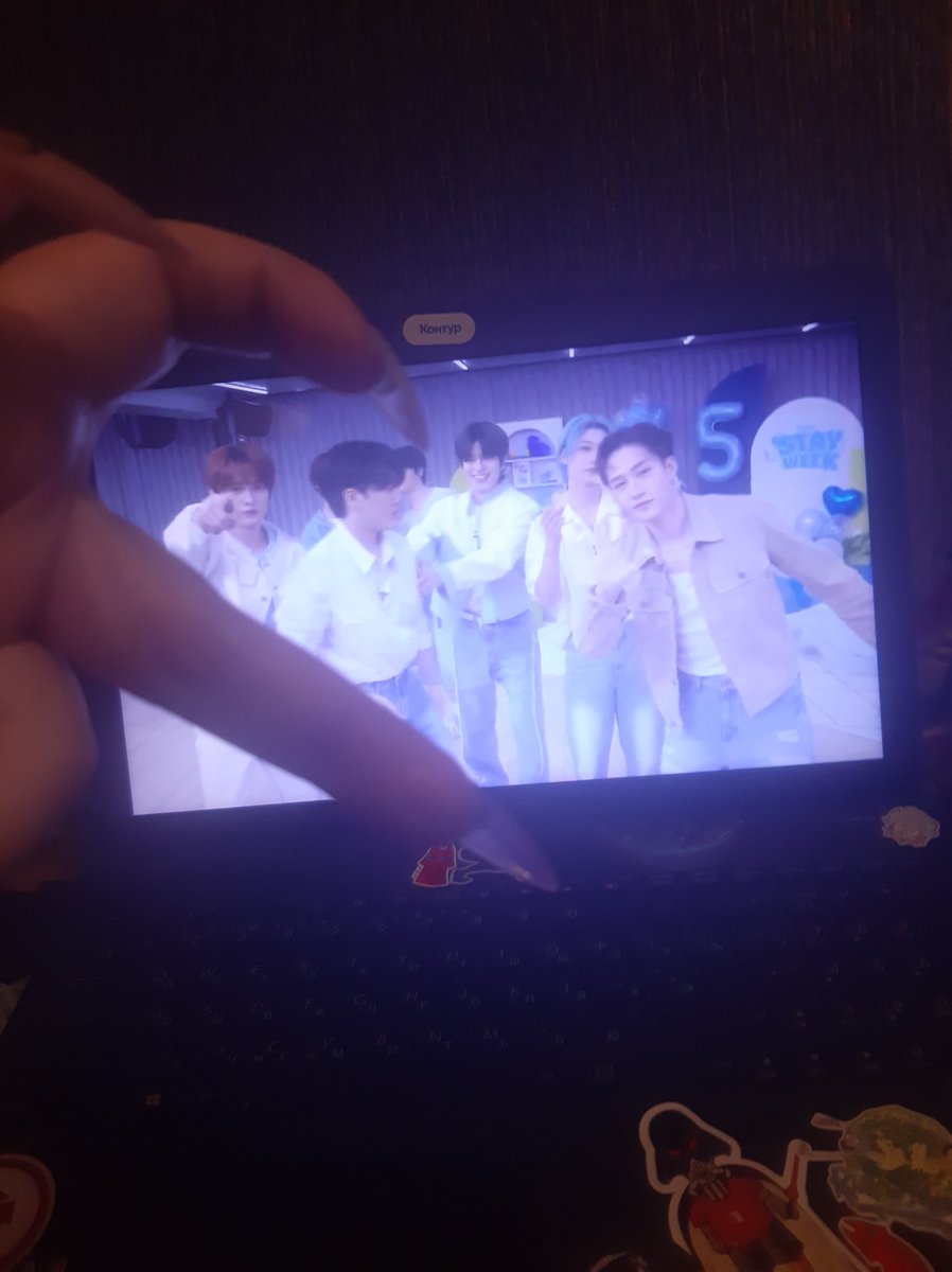 IKsennyI's tweet photo. #HappyStayDay
#FiveStarsForSTAYS
С Днём Рождения, Стэй 🖤 https://t.co/v9Qr8L20VL