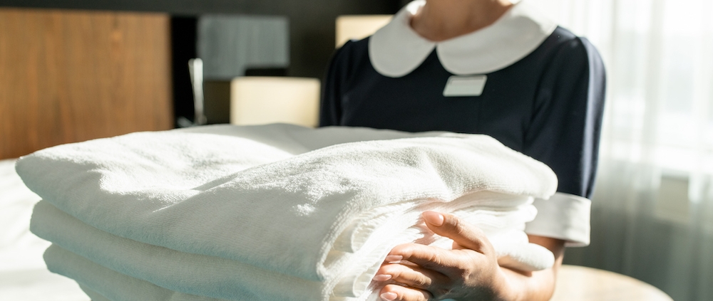 Having a proper linen inventory management system in place can help you avoid overstocking and shortages in your facility! Keep reading to find out how partnering with us can eliminate these problems. tomlinsonlinenservice.com/how-to-avoid-o…