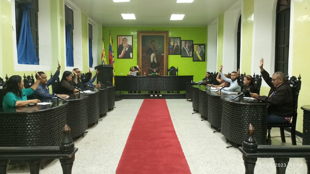 R_CarlosPSUV's tweet photo. Inicio de la sesión ordinaria del día #1deAGOde2023 iniciando el mes de la Sapuara y el Bicachico con mucho ánimo y entusiasmo.
Rumbo a la feria de nuestra emblemática capital Ciudad Bolivar 
#SúperBigoteEnAcción https://t.co/h7U88fKdsp
