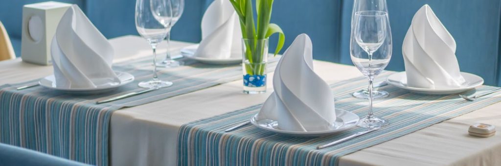 Creating an environment that resonates with your patrons will enhance your restaurant's overall dining experience. Discover what high-quality tablecloths can do for ambience when you read our blog! topperlinen.com/restaurant-tab…