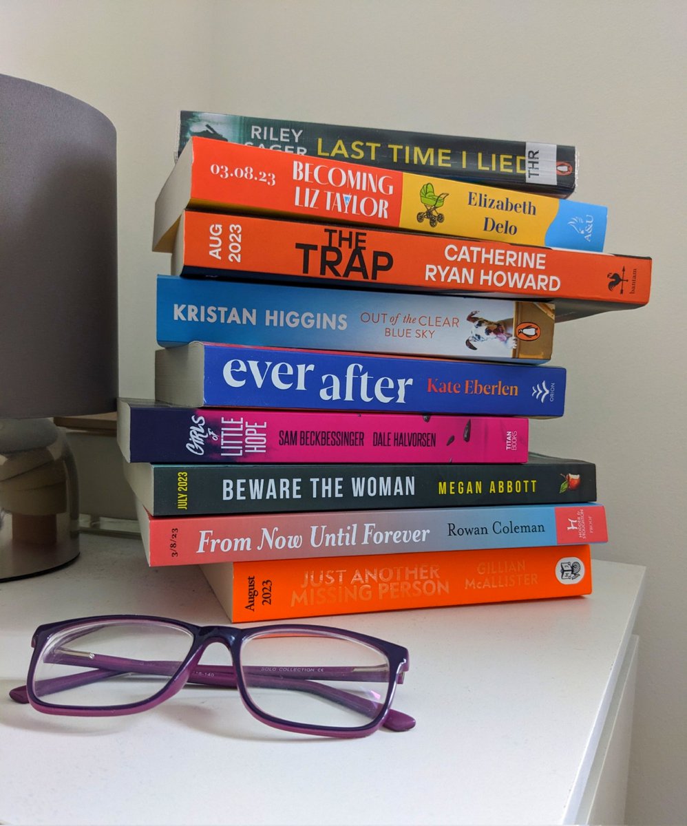 up2latereading's tweet photo. I'm usually more of a mood reader but this month my August tbr is out of control! See any you would recommend I start with?

#bedsidebooks #bedtimereading #BookTwitter #booktwt #bookstack #uptoolatereading https://t.co/CSiT9rFyCA