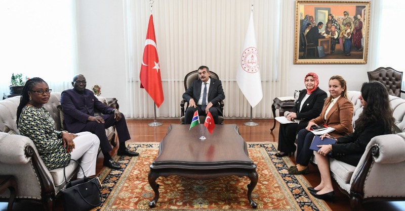 tcmeb's tweet photo. Büyükelçilerden Bakan @Yusuf__Tekin'e Nezaket Ziyareti

KKTC, Moldova, Venezuela, Kırgızistan ve Gambiya’nın Ankara Büyükelçileri ile beraberindeki heyetlerin ayrı ayrı kabul edildiği görüşmede, eğitim alanında yapılan iş birliği konuları ele alındı.