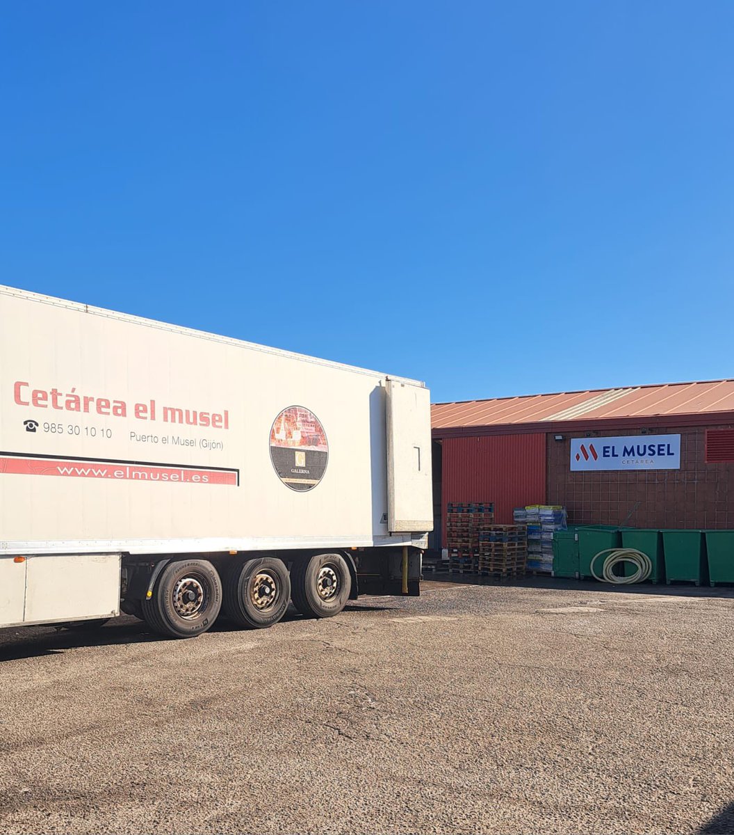 ASTUREXExporta's tweet photo. Un placer visitar hoy la #CetareaElMusel y presentarles las oportunidades de #internacionalización de sus productos de #marisco.
#creceexportando #exportarimporta https://t.co/2ZRPzYvUAg